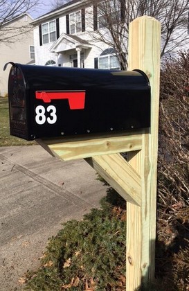 Wood post mailbox